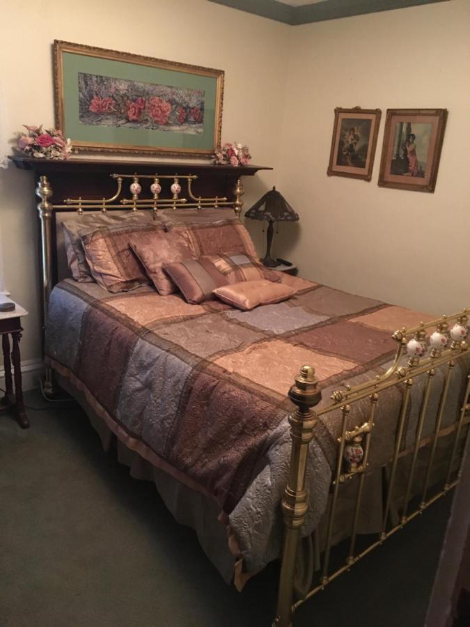 Raindrops On Roses Bed & Breakfast Herkimer Exterior foto